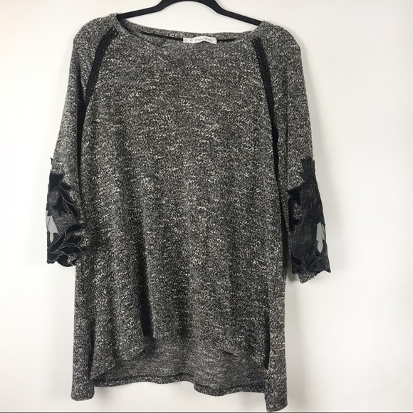 🔴Mauricie’s | Sweater Lace sleeve Top - Picture 1 of 6